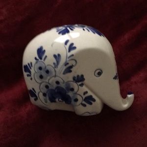 Hand Painted Delfts Blue Elephant Bank